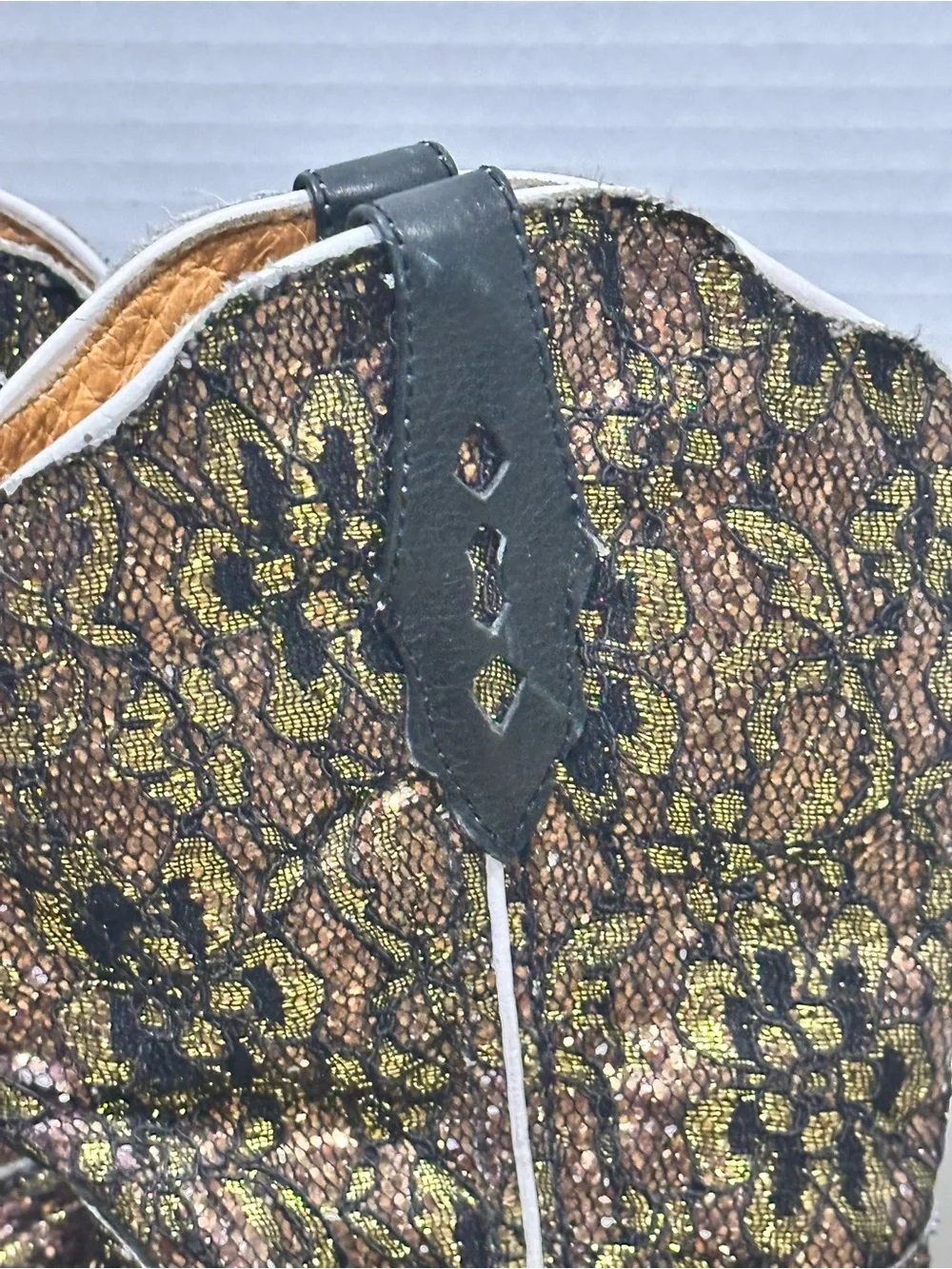 Girls Metallic Gold & Black Floral Western Boots Tanner mark size 4 mex size 21